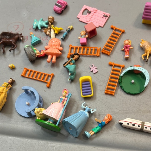 polly pocket Other - Misc. lot of Polly Pocket bits and pieces
